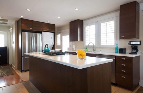 Wilshire House | Charming Hollywood House with Pool & Spa in LA