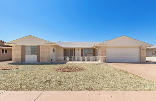 Sun City House | Inviting Home Near State Farm Stadium & WM Phoenix Open