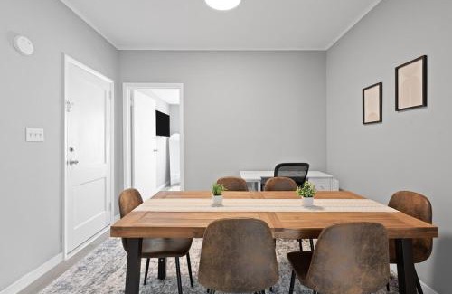 Wallington Apartment | Cozy Home, 19 min to NYC, 3 Car Driveway