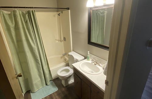 Beatrice Apartment | Comfortable Retreat: Pet & Child Friendly Getaway