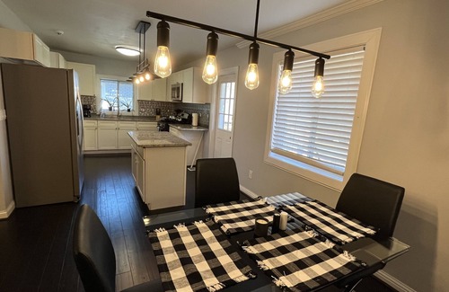Belvedere Park House | Inviting Family-Friendly Retreat for Your Next Getaway