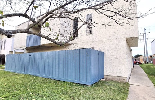College Station Apartment | Inviting Apartment in the Heart of Aggieland with Breakfast