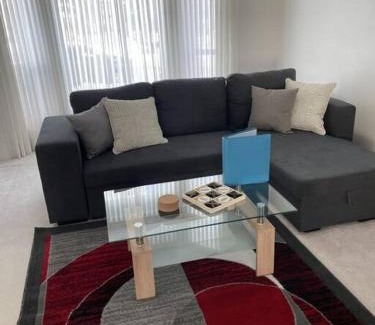 Camrose House | Welcoming Home with Top Guest Rating and Child-Friendly Amenities
