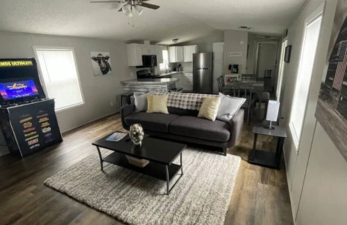 Norwalk House | Family-Friendly Stay Near Cedar Point and Kalahari Resort