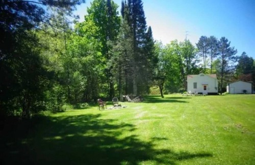 Stambaugh Cottage | Welcome to Your Cozy Retreat Near Ottawa National Forest