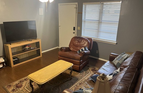 Tower Heights House | Comfortable Home Near Tulsa Attractions - Pet Friendly Escape