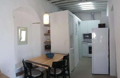 Artemonas House | Pet-Friendly Cozy Home for Your Next Getaway