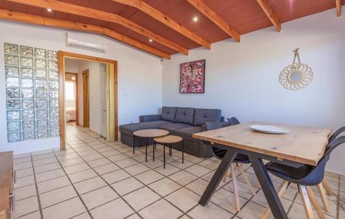 Lo Pagan House | Family-Friendly 2 Bedroom Home with Pool in San Pedro Del Pinatar