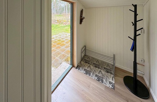 Åmål House | Idyllic Wooden House with Spa & Lake View - Guest Rated 10/10