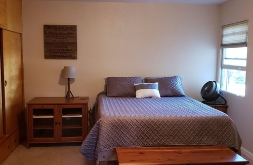 Prineville House | Serene Retreat in a Quiet Neighborhood with Pet-Friendly Perks