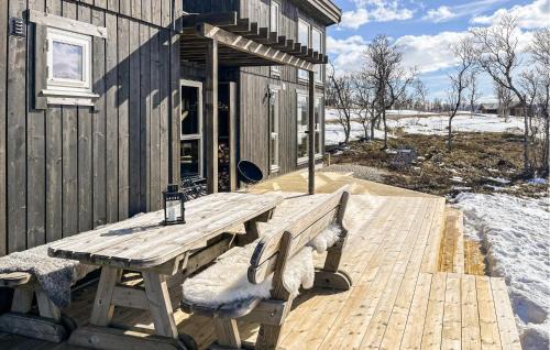 Holtalen House | Inviting Home in Len with Panoramic Views and Pet-Friendly Stay