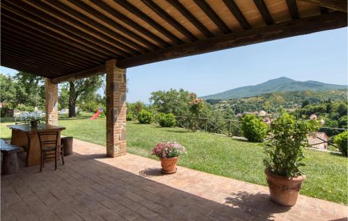 Arcidosso House | Inviting Retreat in Arcidosso with Kitchen & Pool Access