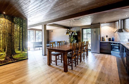 Aspered House | Discover an Exclusive Oasis Surrounded by Nature's Beauty