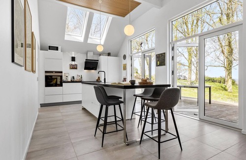 Vedelshave House | Cozy 3-Bedroom Stay with Oceanfront Views in Asperup