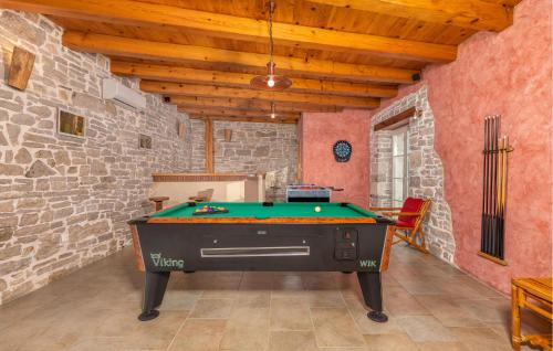 Orihi House | Delightful Stay in Barban with Pool and Family Amenities