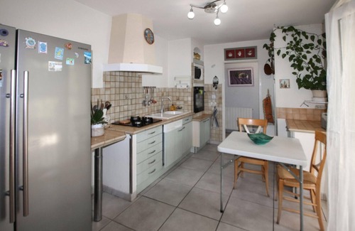 Bedarrides House | Cozy home in Bedarrides