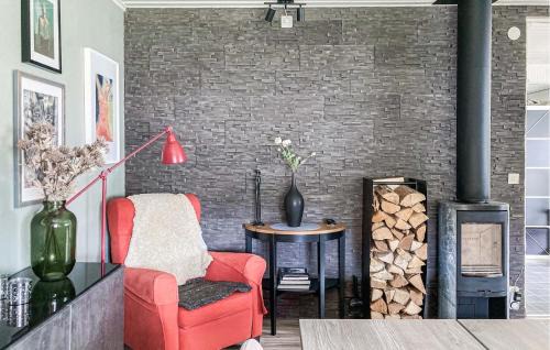 Borgholm House | Charming Borgholm Retreat with Wifi & Child-Friendly Amenities