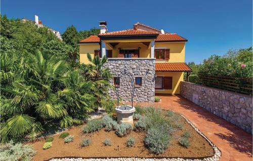 Bregi House | Exceptional 3 Bedroom Home in Bregi with Pool & Pets Welcome