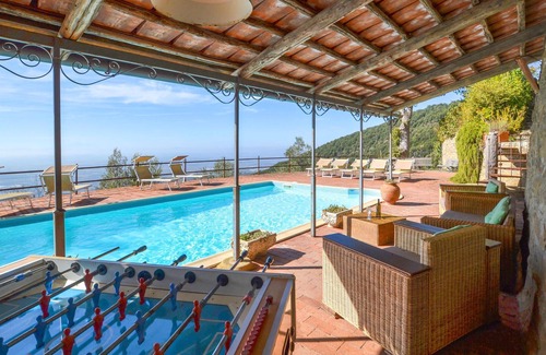 Castiglion Fiorentino House | Discover 7 Bedroom Retreat in Castiglion F. AR