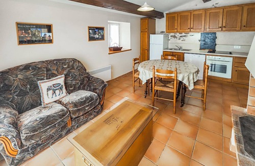 Cabrerolles House | Enchanting Country House Near Haut-Languedoc Natural Park