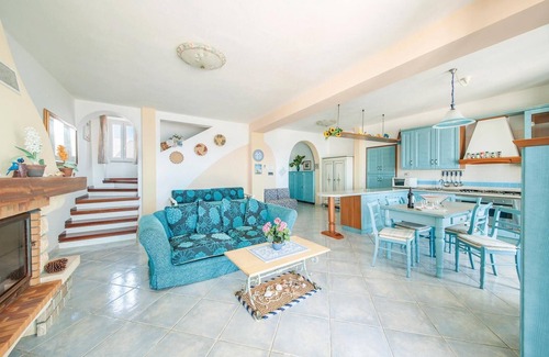 Lu Bagnu House | Beachfront Apartment with Ocean View in Castelsardo
