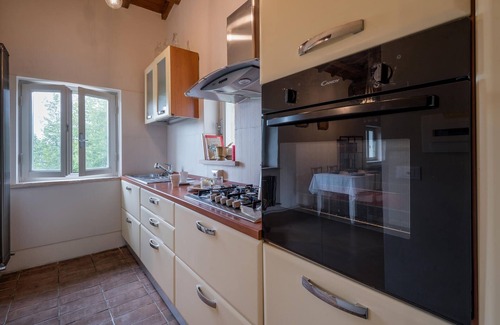 Casaprota House | Cozy 2-Bedroom Retreat in Casaprota with Pool & Spa