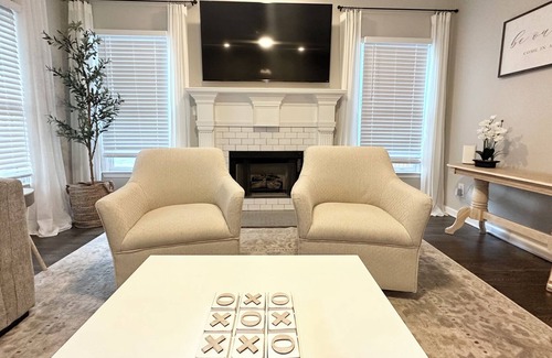 Atlanta House | Inviting Home in Central ATL with Spa & Family-friendly Perks