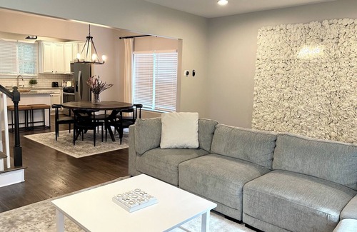 Atlanta House | Inviting Home in Central ATL with Spa & Family-friendly Perks