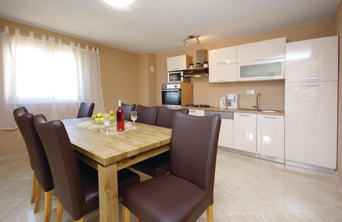 Velika Cista House | Elegant 5-Bedroom Retreat in Cista Velika with Spa & Pool