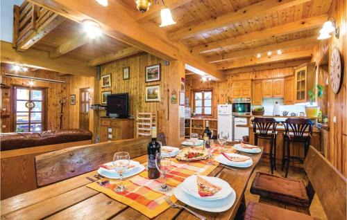Cujica Krcevina House | Relaxing Retreat in Cujica Krcevina with Sauna & Pool