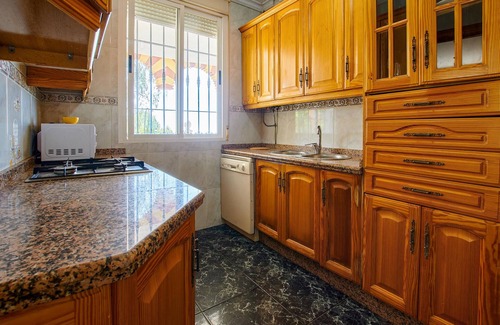 Dona Mencia House | Relaxing Two-Story Cottage with Private Pool and Spa