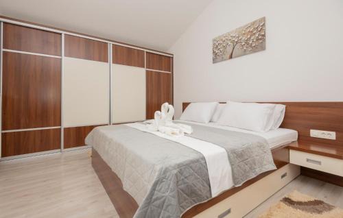 Lovrec House | Inviting Home in Dobrince with Pool & Family-Friendly Vibes