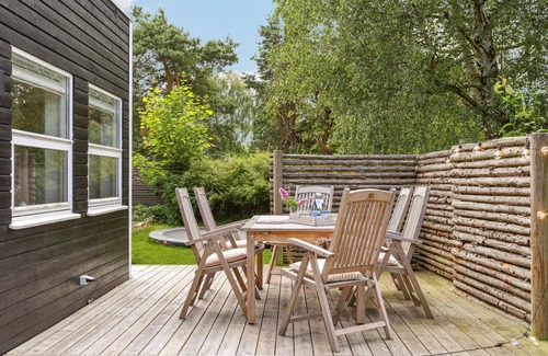 Dronningmolle House | Spacious 3 Bedroom Retreat with Oceanfront Views in Dronningmølle