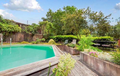 Dun House | Inviting 2 Bedroom Home in Dun with Pool & Pet-Friendly