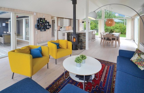 Lyngsbæk Strand House | Modern Cottage with Ocean Views & Spa - Guest Rated 10/10