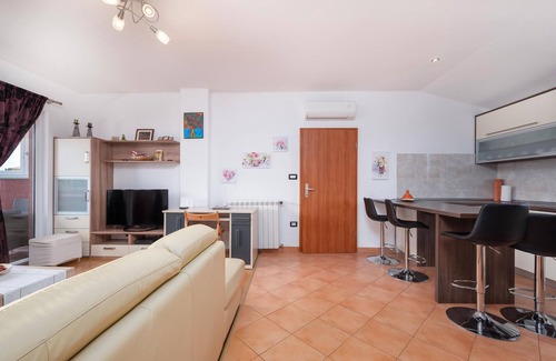 Valbandon House | Inviting Vacation Home with Pool and Ocean View in Valbandon
