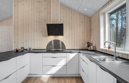 Grena Strand House | Cozy Danish Summer House in Grenaa with Ocean Views