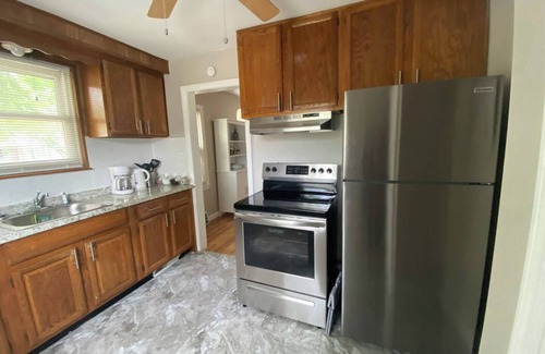 Harper Woods House | Inviting Home in Harper Woods – Close to Downtown Detroit
