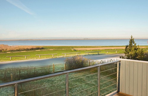 Bork Havn House | Spacious 3 Bedroom Retreat with Ocean Views in Hemmet