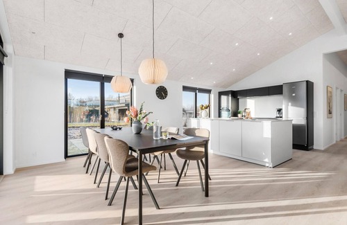 Bork Havn House | Cozy home in Hemmet with WiFi