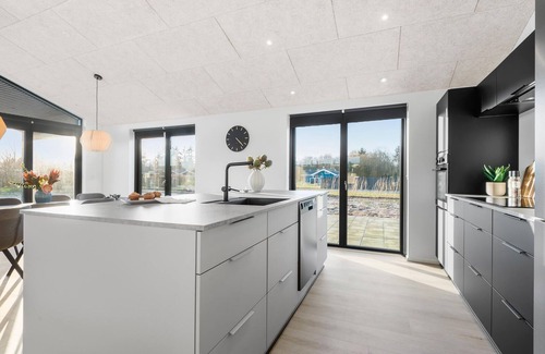 Bork Havn House | Cozy home in Hemmet with WiFi