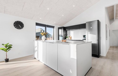 Bork Havn House | Cozy home in Hemmet with WiFi