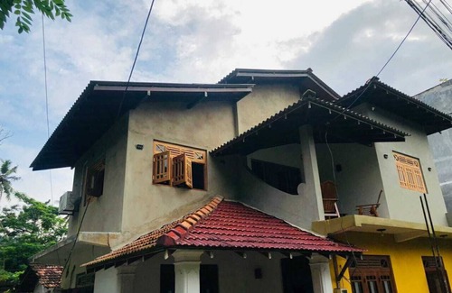 Hikkaduwa House | Inviting Home in Hikka: Ideal for Family Getaways