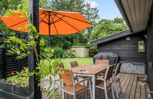 Hjerm House | Enjoy a Delightful Stay in a Cozy Wooden House by the Limfjord