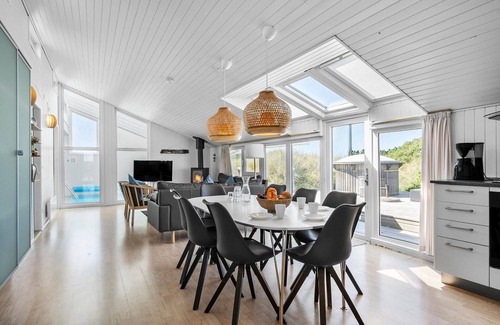 Bjerregaard House | Ideal 4 Bedroom Retreat in Hvide Sande with Ocean Views