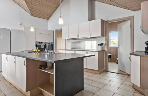 Idestrup House | Discover Your Ideal Vacation Home with Oceanfront Amenities