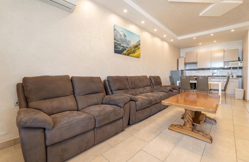 Municipality of Posedarje House | Spacious 4-Bedroom Retreat with Pool and Ocean Views