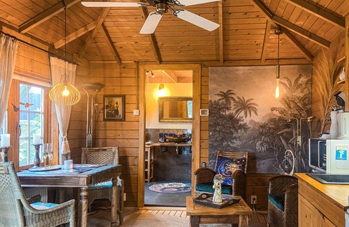 Municipality of Den Helder House | Oceanfront 1 Bedroom Oasis in Julianadorp - Guest Rated 10/10