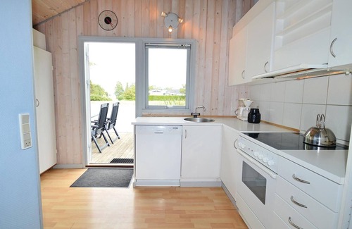 Karrebksminde House | Cozy Oceanfront Retreat on Enø Island in Karrebæksminde