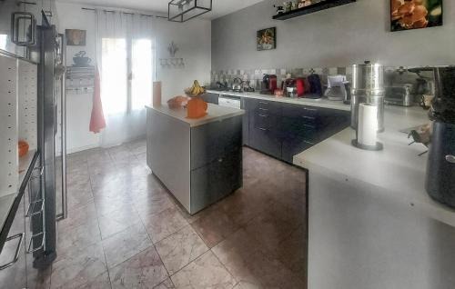 Le Vaumain House | Inviting Home in Le Vaumain with Family-Friendly Amenities